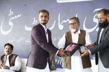 xr:d:dafydjx2c2a:3,j:6500227489116204659,t:23102714