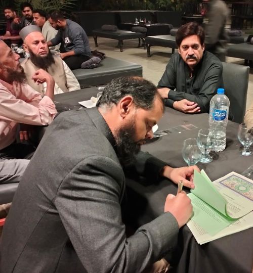 xr:d:dafyi9tiibe:47,j:1562039556553565938,t:24012311